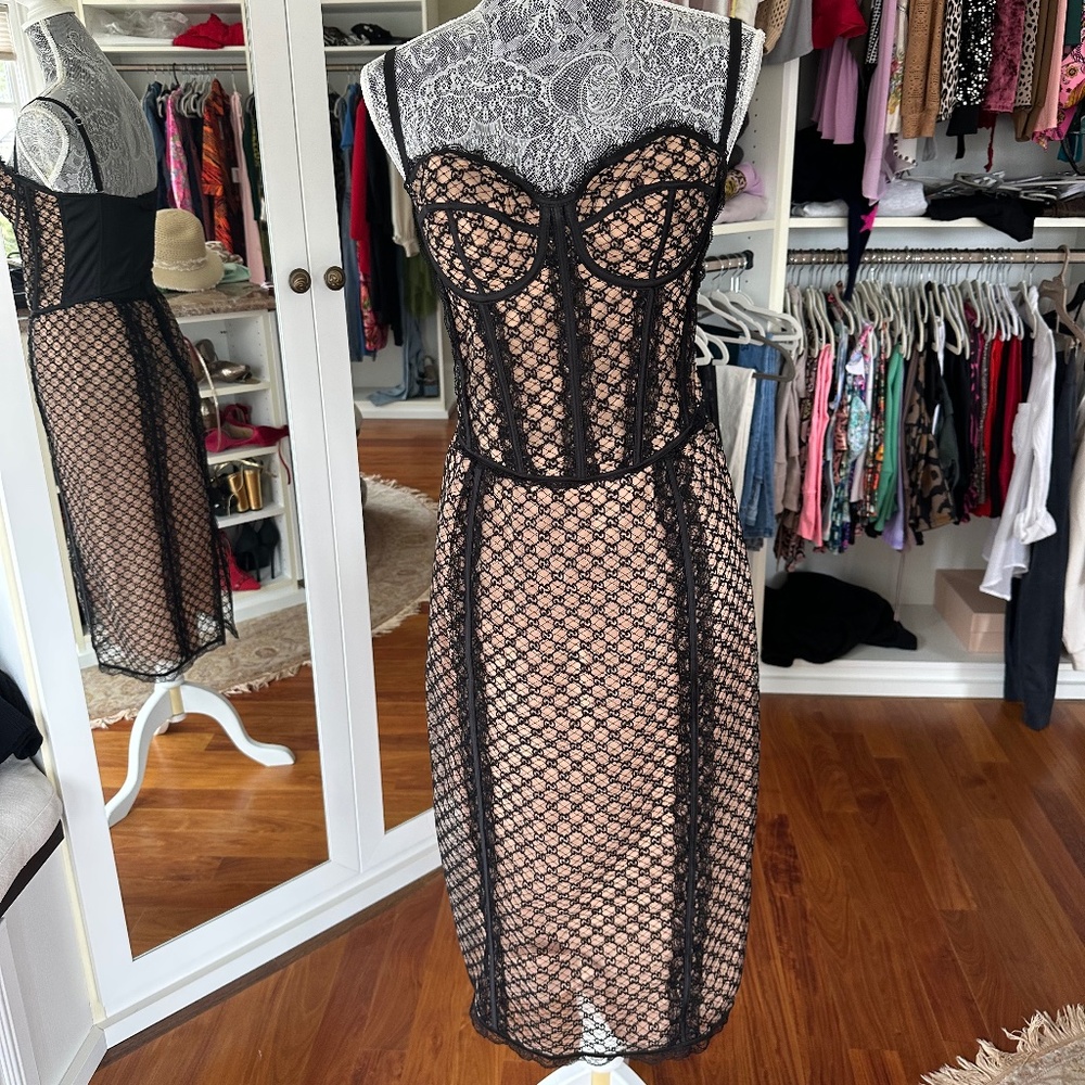 GUCCI GG NET CORSET (XL) and GG NET MESH AND LACE MIDI SKIRT (M)